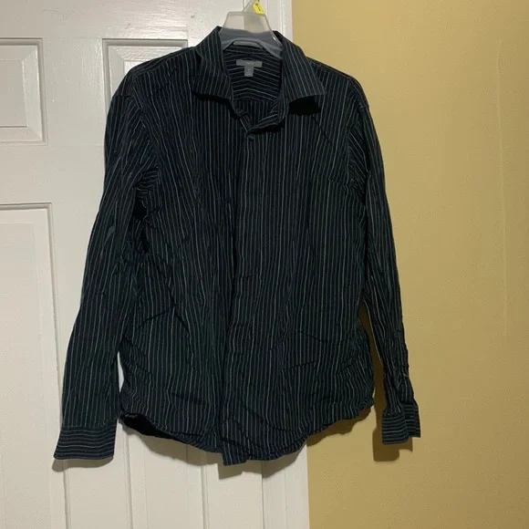 apt 9 black dress shirt Apt. 9 all black short sleeve. Button down